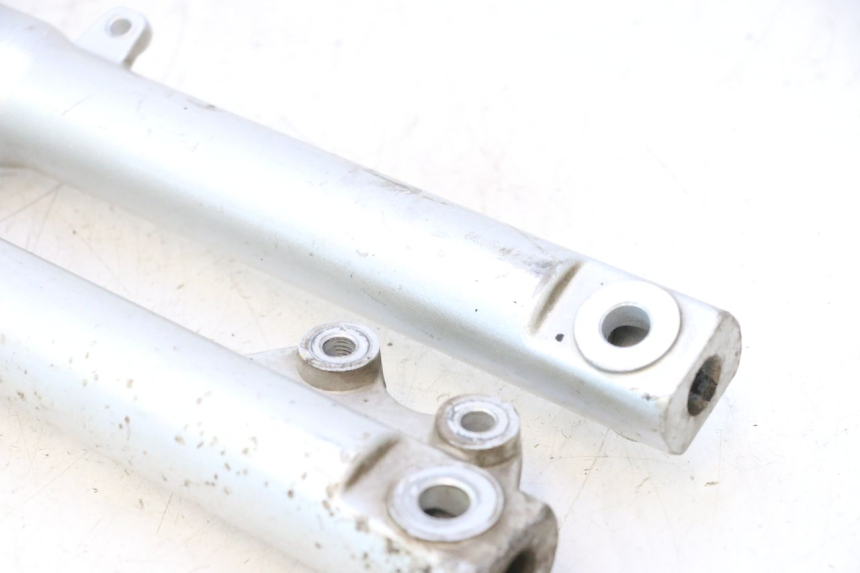 photo de FOURREAU FOURCHE PEUGEOT KISBEE 2T 50 (2010 - 2017) - Marquages et références