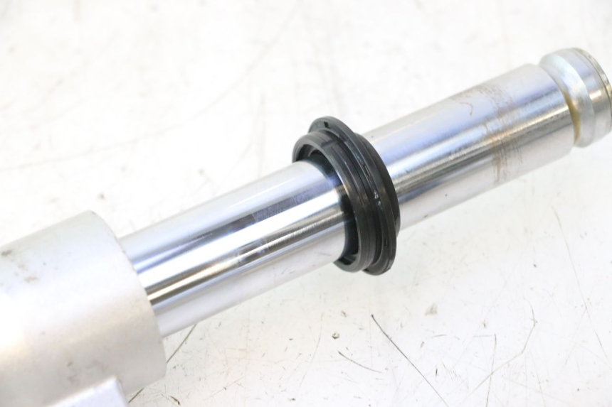 photo de FOURREAU FOURCHE PEUGEOT KISBEE 2T 50 (2010 - 2017) - Vue d’ensemble