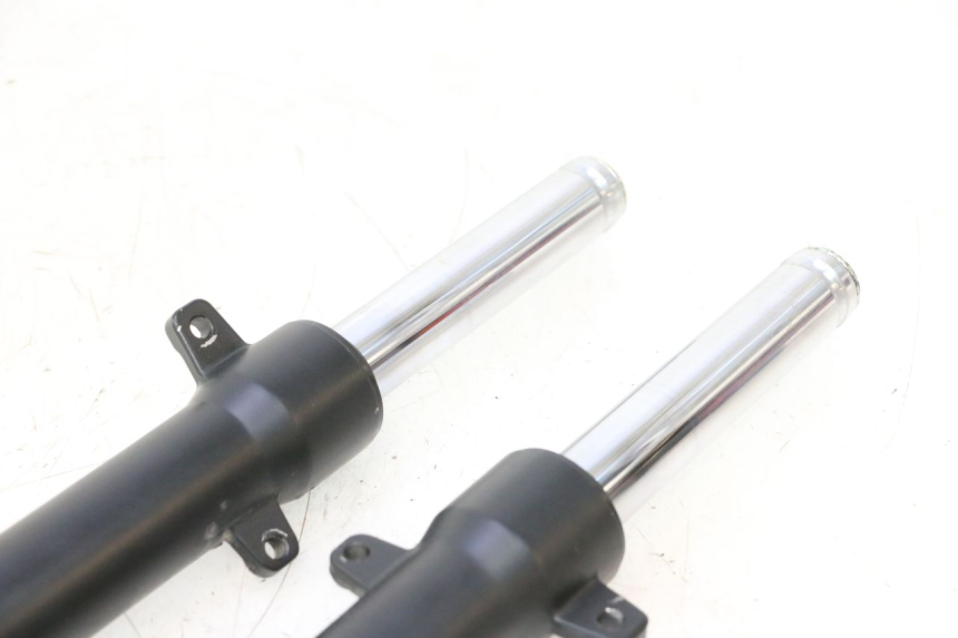photo de FOURREAU FOURCHE PEUGEOT KISBEE 4T 50 (2023 - 2026) - Détails caractéristiques