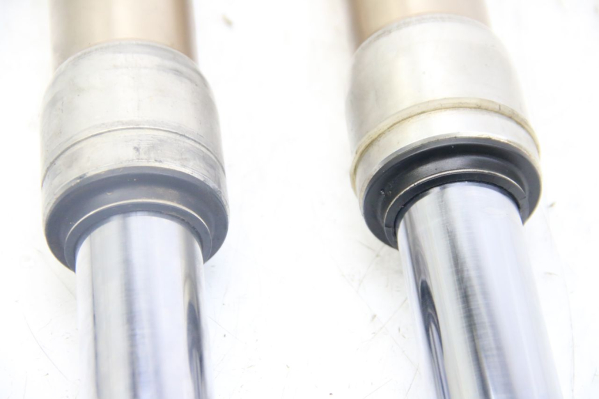 photo de FOURREAU FOURCHE KAWASAKI KX 85 (2001 - 2013) - Gros plan technique