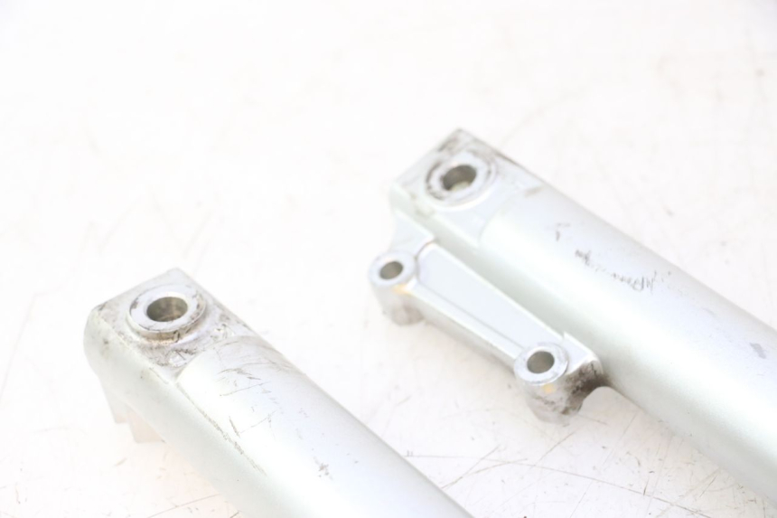 photo de FOURREAU FOURCHE KYMCO LIKE 125 (2009 - 2016) - Marquages et références