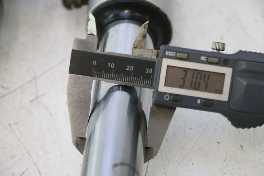 photo de FOURREAU FOURCHE KYMCO LIKE 125 (2009 - 2016) - Détail de la pièce