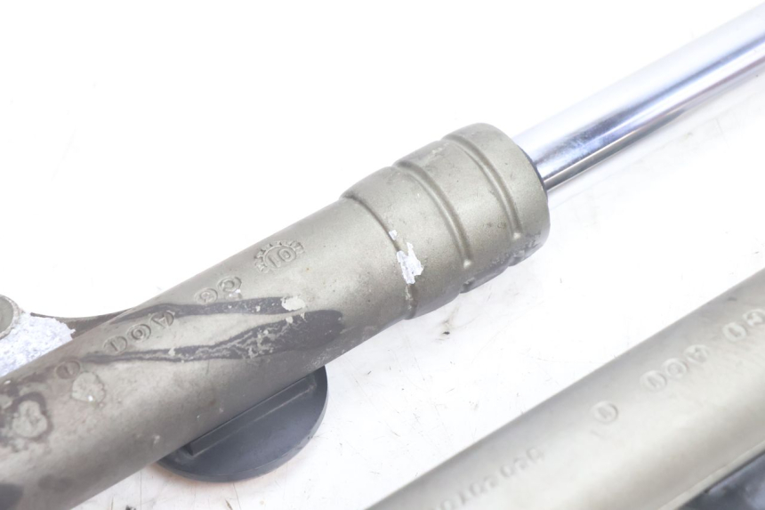 photo de FOURREAU FOURCHE YAMAHA NEO'S NEOS 2T 50 (1998 - 2007) - Vue rapprochée