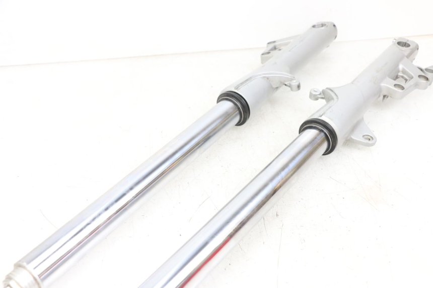photo de FOURREAU FOURCHE MOTO GUZZI NORGE 8V GT 1200 (2011 - 2016)