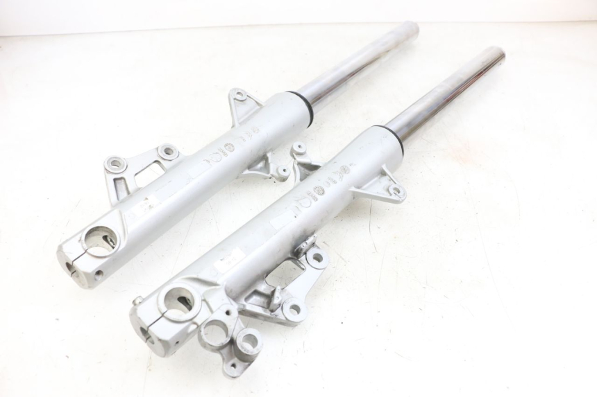 photo de FOURREAU FOURCHE MOTO GUZZI NORGE 8V GT 1200 (2011 - 2016)