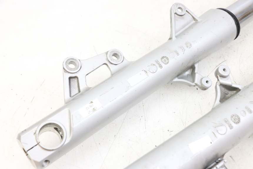 photo de FOURREAU FOURCHE MOTO GUZZI NORGE 8V GT 1200 (2011 - 2016)