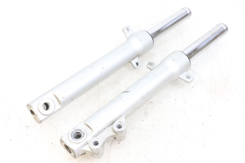 photo de FOURREAU FOURCHE PEUGEOT KISBEE 2T 50 (2018 - 2022)