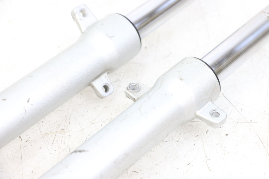 photo de FOURREAU FOURCHE PEUGEOT KISBEE 2T 50 (2018 - 2022)