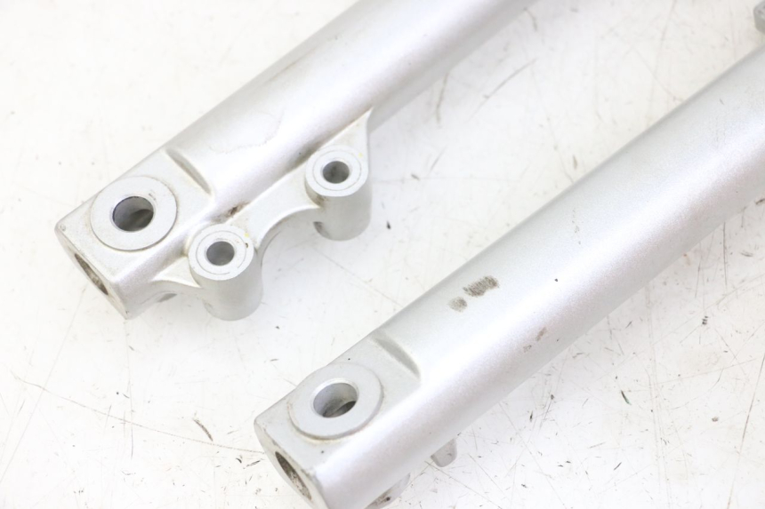 photo de FOURREAU FOURCHE PEUGEOT KISBEE 4T 50 (2010 - 2017)