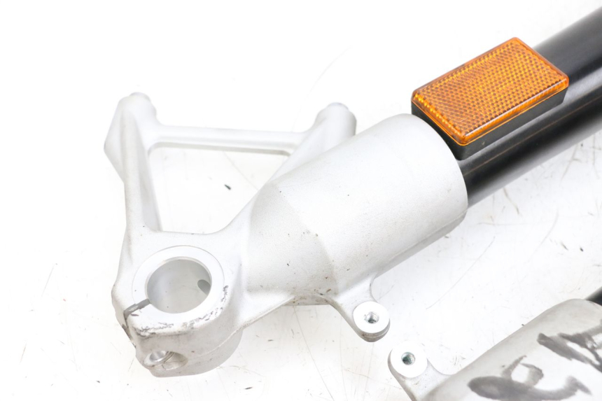 photo de FOURREAU FOURCHE BMW R GS 1250 (2021 - 2024) - Angle alternatif