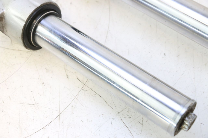photo de FOURREAU FOURCHE PEUGEOT SATELIS 125 (2013 - 2018) - État de surface