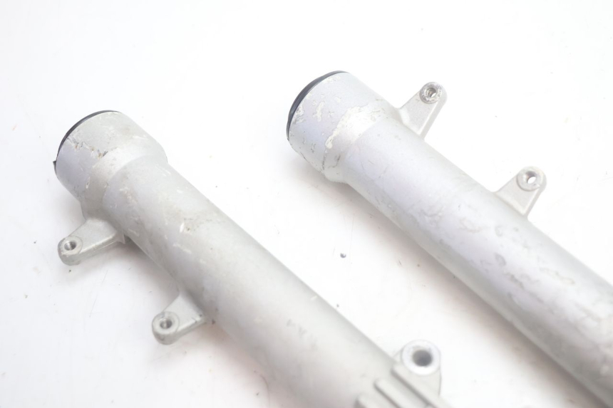 photo de FOURREAU FOURCHE YAMAHA SLIDER 50 (1999 - 2004) - Détail de la pièce