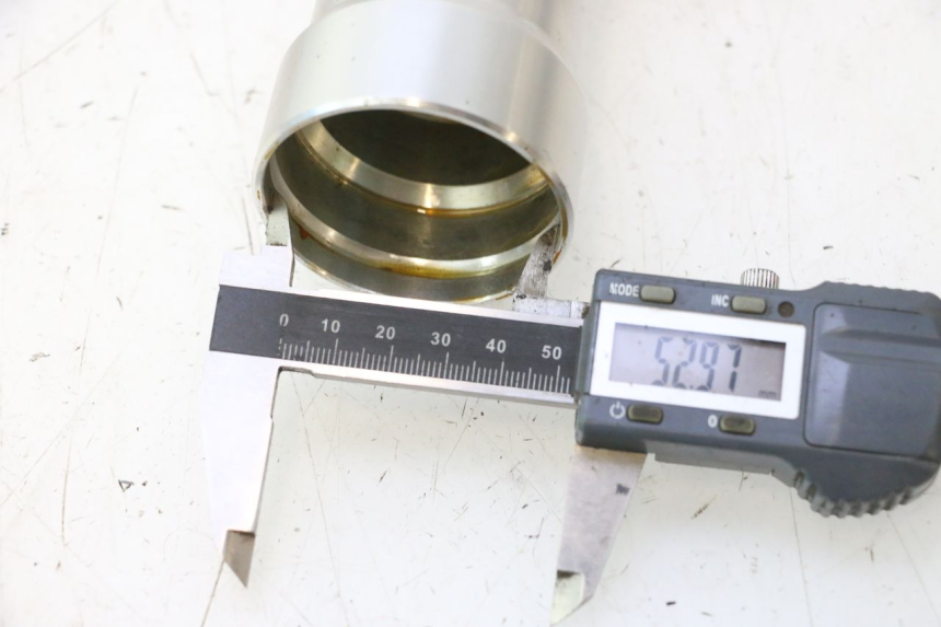 photo de FOURREAU FOURCHE DUCATI SS IE DS CARENEE 1000 (2002 - 2006) - Détail de la pièce
