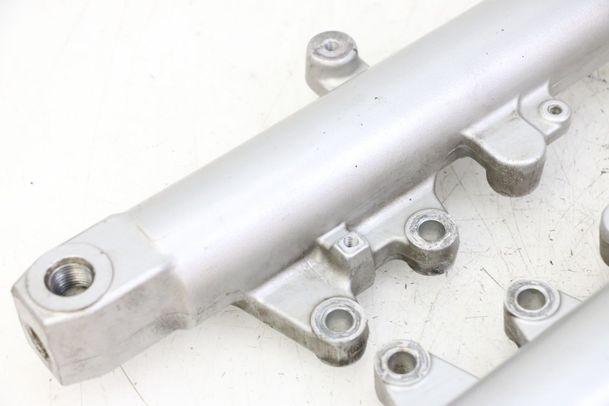 photo de FOURREAU FOURCHE SUZUKI SV S 650 (2003 - 2009)