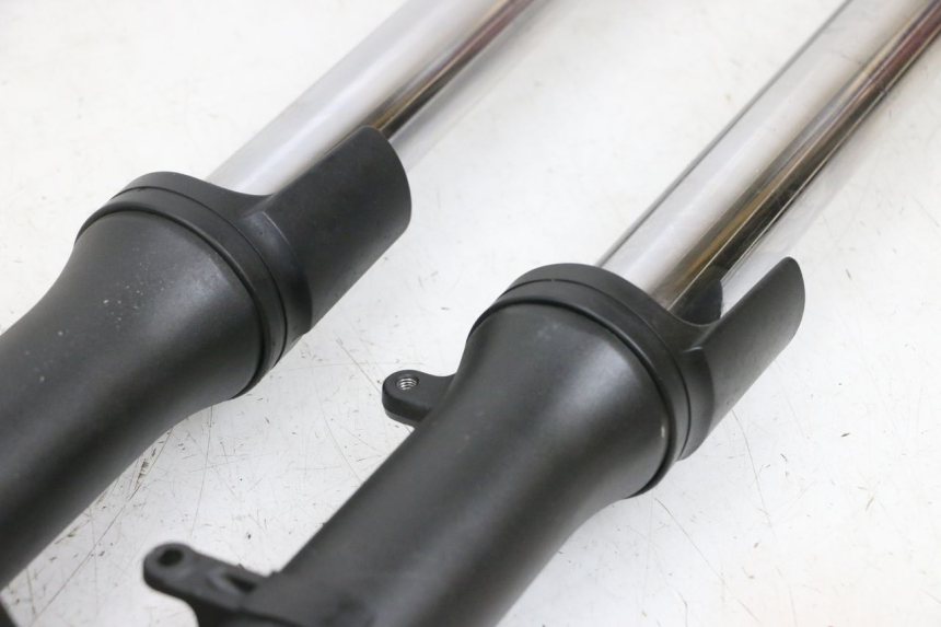 photo de FOURREAU FOURCHE YAMAHA TDM ABS 900 (2002 - 2014) - Marquages et références