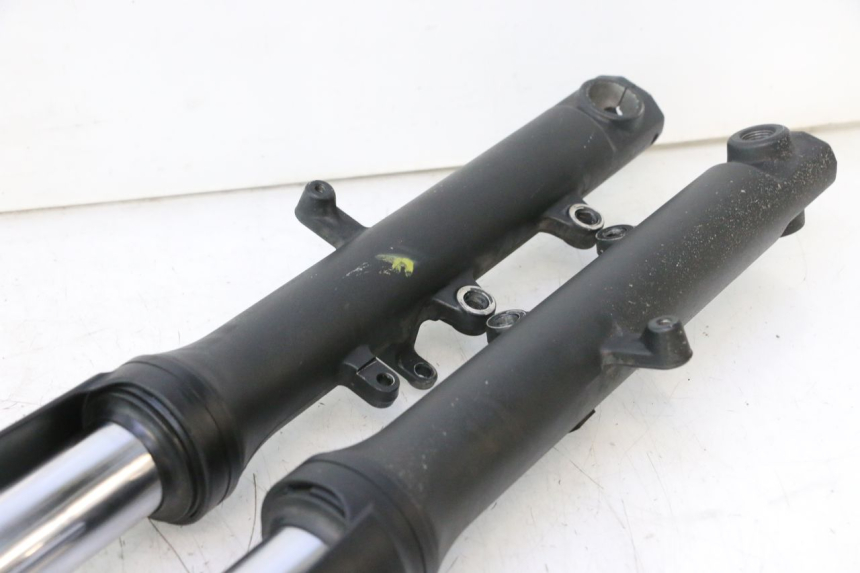 photo de FOURREAU FOURCHE YAMAHA TDM ABS 900 (2002 - 2014) - Vue d’ensemble