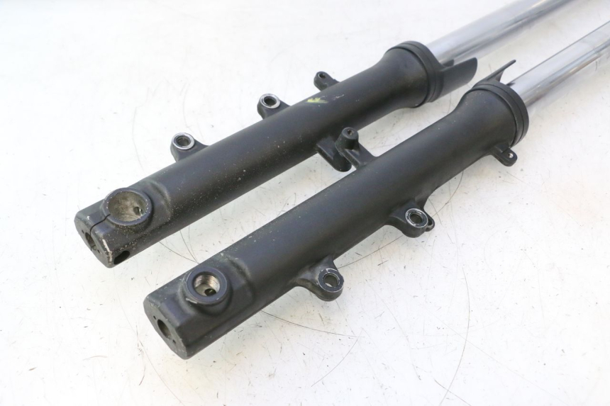 photo de FOURREAU FOURCHE YAMAHA TDM ABS 900 (2002 - 2014) - Points de fixation