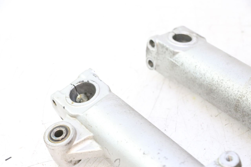 photo de FOURREAU FOURCHE HONDA VFR FI RC46 800 (1998 - 2001) - Inspection visuelle