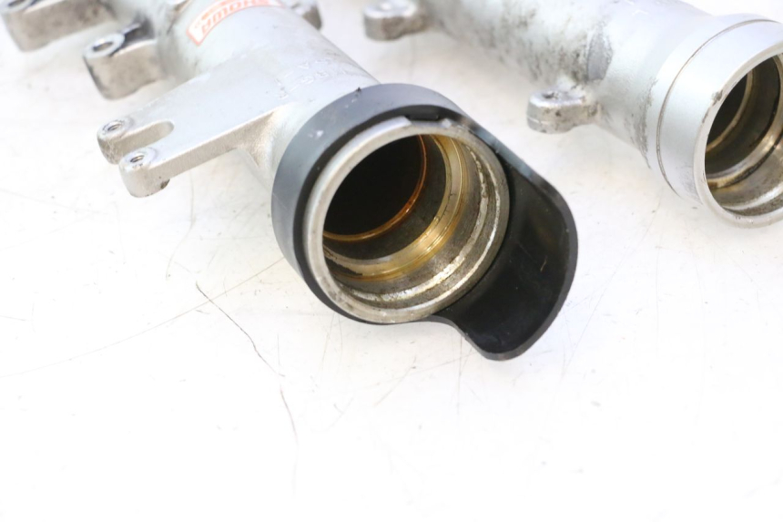 photo de FOURREAU FOURCHE HONDA VFR FI RC46 800 (1998 - 2001) - Pièce contrôlée
