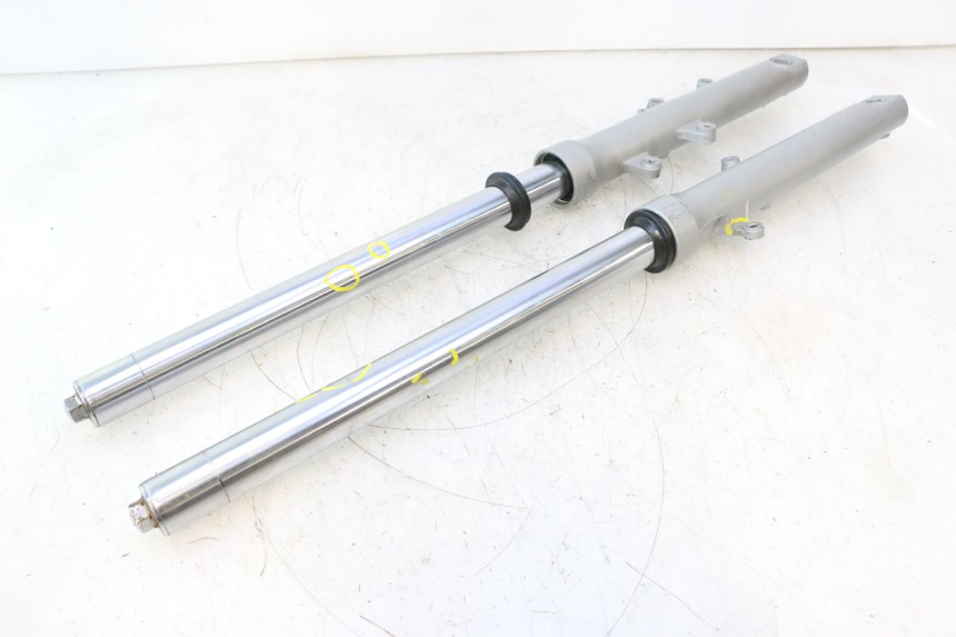 photo de FOURREAU FOURCHE DAELIM VJ ROADWIN 125 (2004 - 2007) - Détails caractéristiques