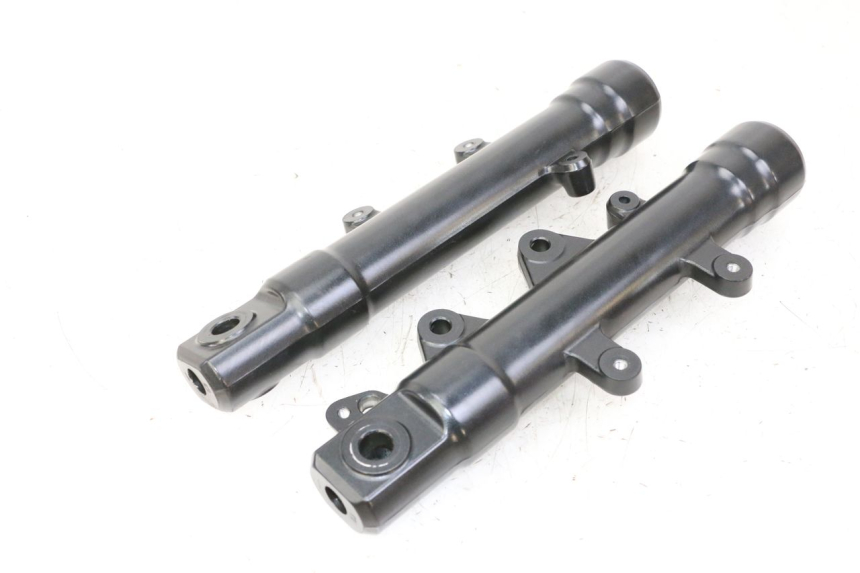 photo de FOURREAU FOURCHE YAMAHA XMAX X-MAX 125 (2021 - 2025) - Vue principale