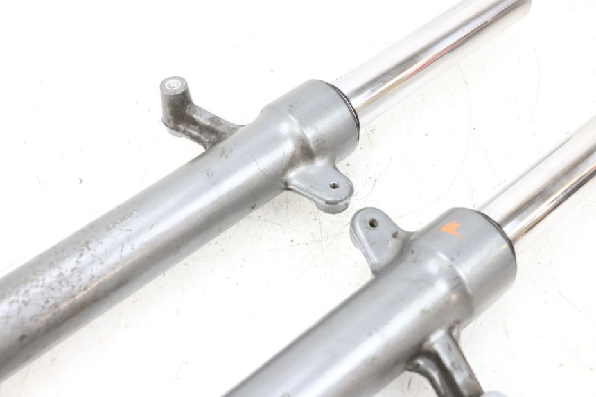 photo de FOURREAU FOURCHE YAMAHA XMAX X-MAX 125 (2006 - 2009) - Marquages et références