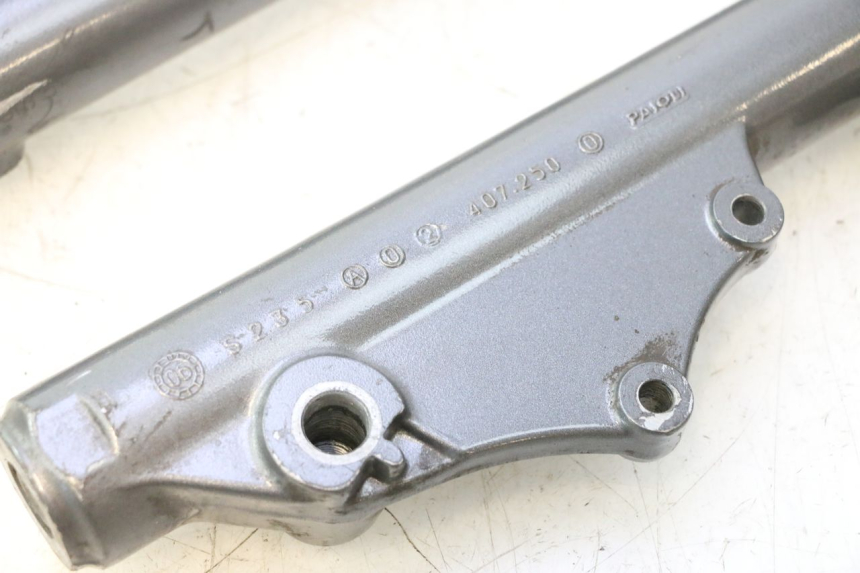 photo de FOURREAU FOURCHE YAMAHA XMAX X-MAX 125 (2006 - 2009) - Inspection visuelle