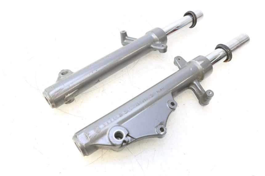 photo de FOURREAU FOURCHE YAMAHA XMAX X-MAX 125 (2006 - 2009) - Angle alternatif