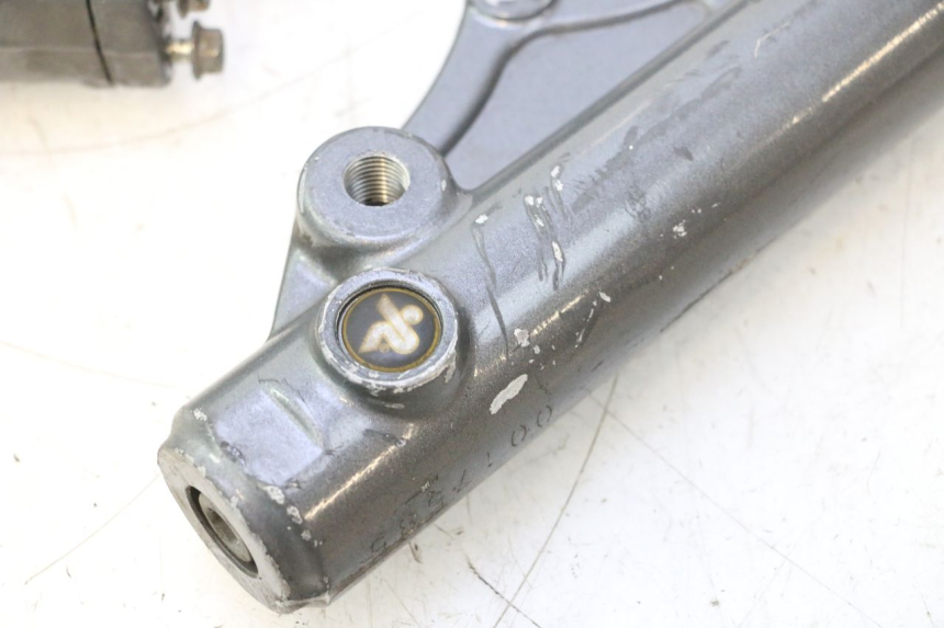 photo de FOURREAU FOURCHE YAMAHA XMAX X-MAX 125 (2006 - 2009) - Zoom état d’usage