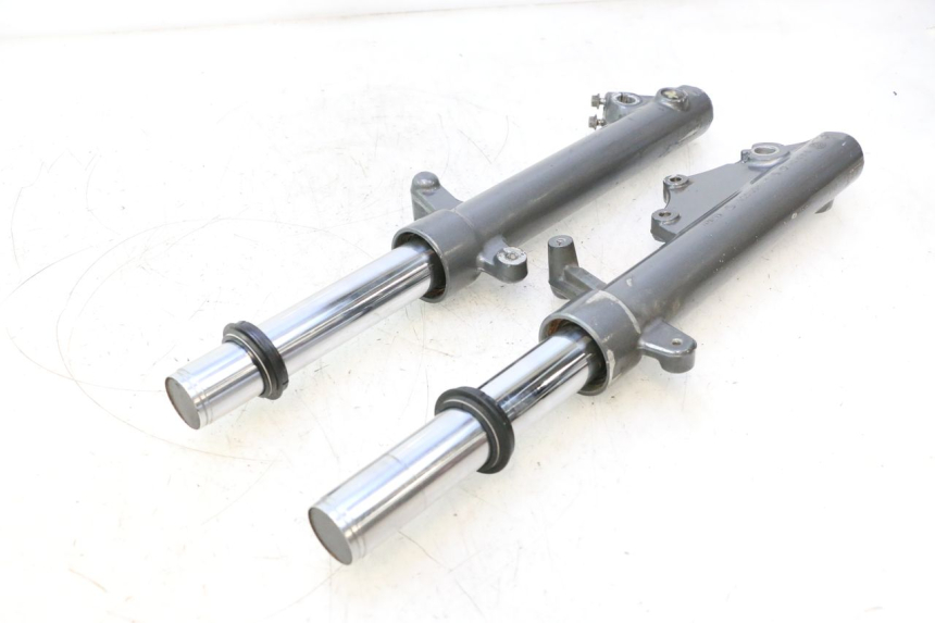 photo de FOURREAU FOURCHE YAMAHA XMAX X-MAX 125 (2006 - 2009) - État de surface