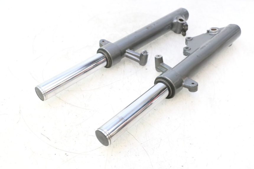 photo de FOURREAU FOURCHE YAMAHA XMAX X-MAX 125 (2006 - 2009) - Marquages et références