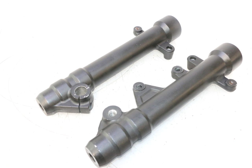 photo de FOURREAU FOURCHE YAMAHA X-MAX XMAX 125 (2010 - 2013) - Détail de la pièce