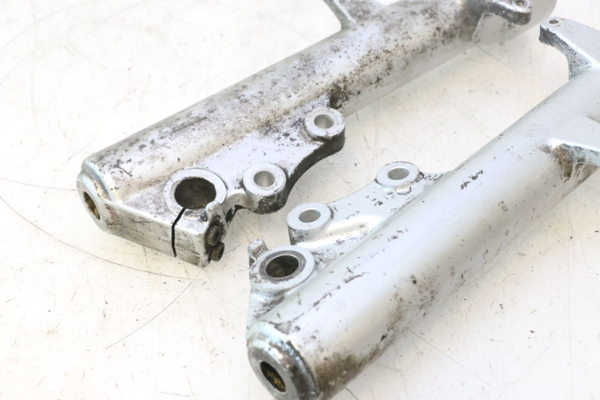 photo de FOURREAU FOURCHE PIAGGIO X9 AMALFI 180 (2000 - 2003) - Points de fixation