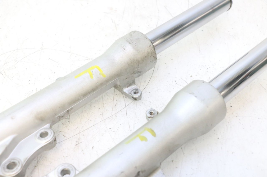 photo de FOURREAU FOURCHE PIAGGIO X9 EVOLUTION 125 (2003 - 2007) - Autre angle de vue