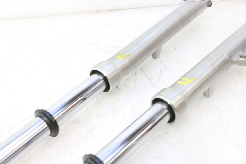 photo de FOURREAU FOURCHE YAMAHA XV VIRAGO 535 (1988 - 2004) - Détails caractéristiques
