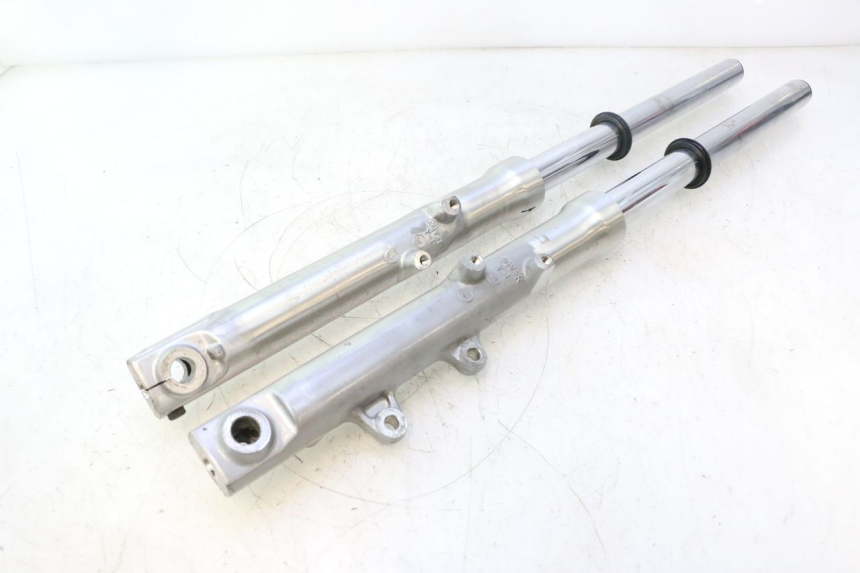 photo de FOURREAU FOURCHE YAMAHA XV VIRAGO 535 (1988 - 2004) - Autre angle de vue