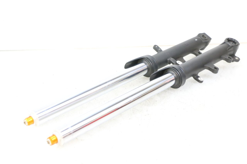 photo de FOURREAU FOURCHE YAMAHA TRACER 7 700 (2020 - 2024) - Détail de la pièce