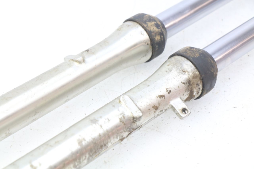 photo de FOURREAU FOURCHE YAMAHA YZ 80 (1982 - 1983)