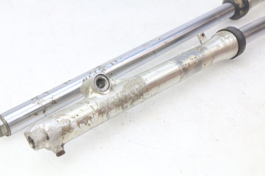photo de FOURREAU FOURCHE YAMAHA YZ 80 (1982 - 1983)