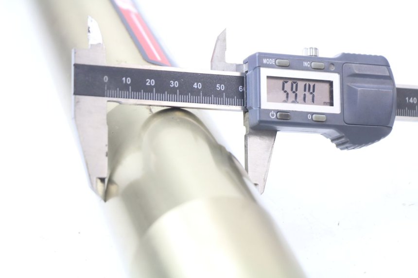 photo de FOURREAU FOURCHE YAMAHA YZF YZ-F 450 (2018 - 2021) - Détail de la pièce