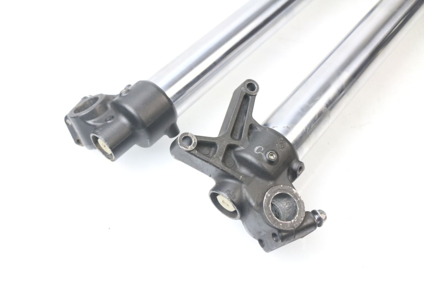 photo de FOURREAU FOURCHE YAMAHA YZF YZ-F 450 (2018 - 2021) - Gros plan technique