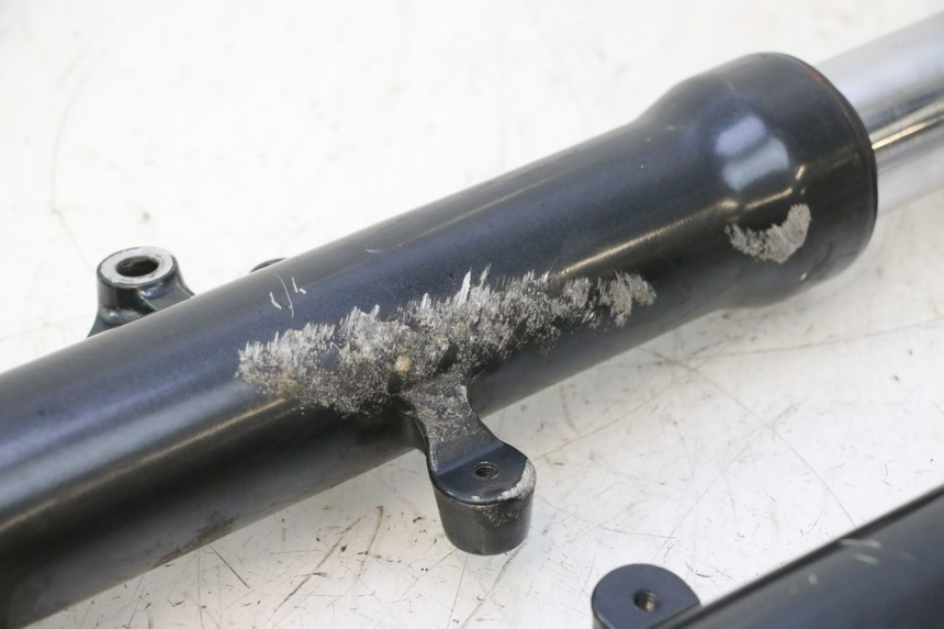 photo de FOURREAU FOURCHE KAWASAKI ZX-6R ZX6R 600 (2000 - 2002) - Photo complémentaire