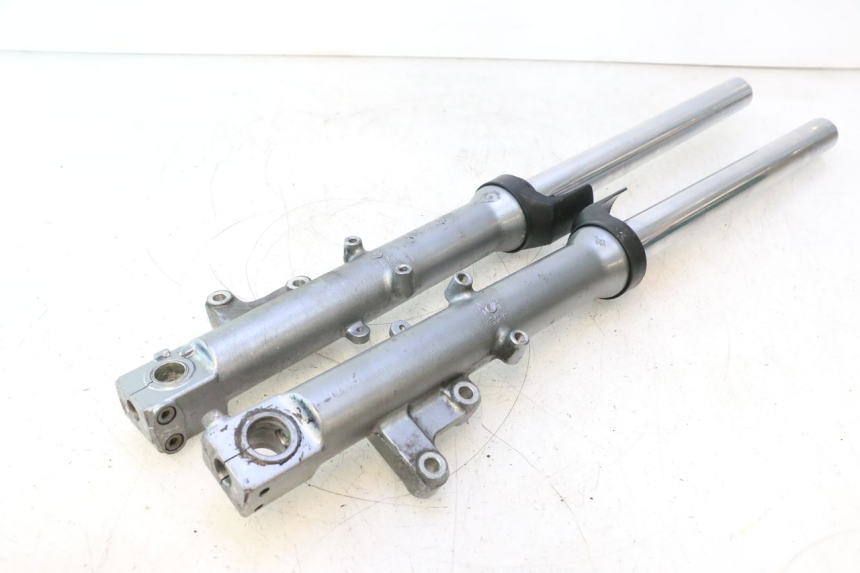 photo de FOURREAU FOURCHE KAWASAKI ZZR 600 (1995 - 2004) - Inspection visuelle