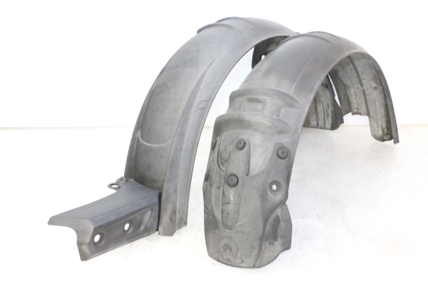 photo de GARDE BOUE ARRIERE QUADRO 4 4D 350 (2015 - 2018)