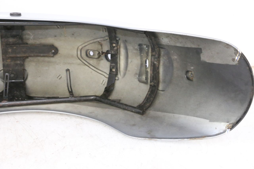 photo de Rear mudguard HYOSUNG GV AQUILA 125 (2000 - 2004)