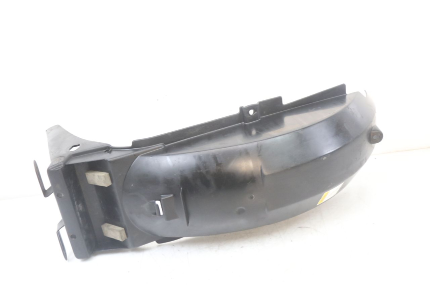 photo de GARDE BOUE ARRIERE SUZUKI GS F 500 (2004 - 2007) - Zoom état d’usage
