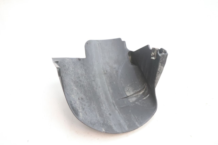 photo de GARDE BOUE ARRIERE PIAGGIO MP3 LT 300 (2010 - 2016) - Gros plan technique