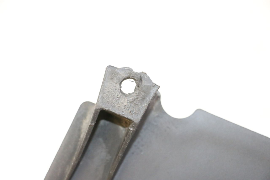 photo de GARDE BOUE ARRIERE PEUGEOT SATELIS 125 (2013 - 2018)