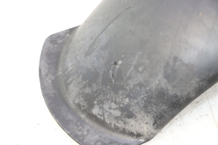 photo de GARDE BOUE ARRIERE PIAGGIO VESPA S 2T 50 (2007 - 2014) - Zoom état d’usage