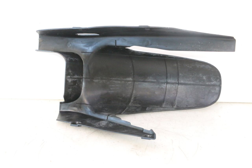 photo de GARDE BOUE ARRIERE DAELIM VJ ROADWIN 125 (2004 - 2007) - Points de fixation